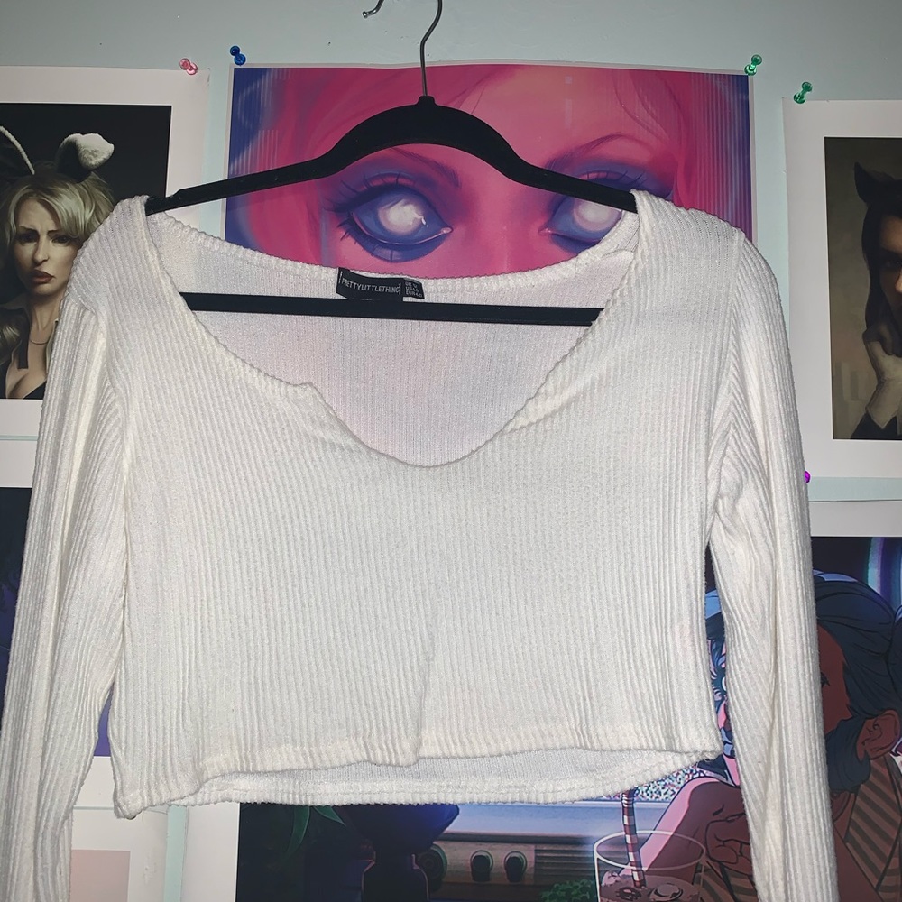 Prettylittlething white long sleeve crop top.